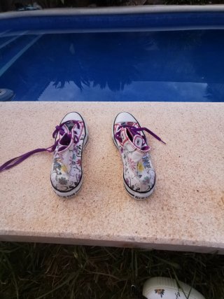 Converse Talla 37.5 Flores y cachemir