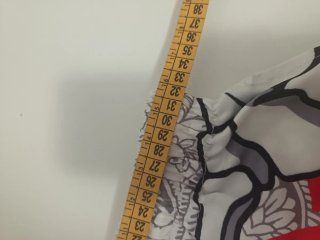 Pantaloncini uomo con stampa scheletro