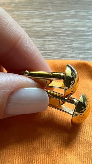 Gemelos Louis Vuitton Dorados