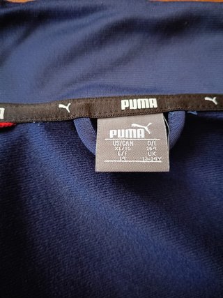 Chaqueta deportiva Puma azul y roja