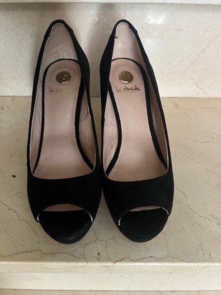 Zapatos de tacón negros La Strada