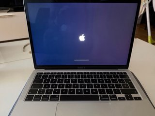 MacBook Air 13” 2020 i7