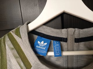 Sudadera Adidas floral Talla M (38)