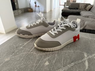 Hermes Bouncing Sneakers Grises y Blancas