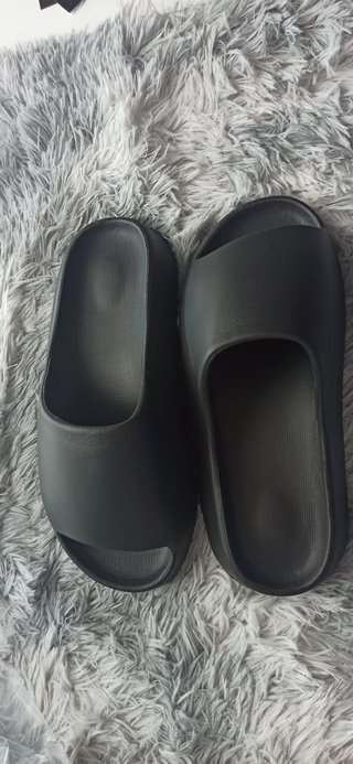 adidas Yeezy Slide Onyx Negro Talla 42 EU / US 8 |