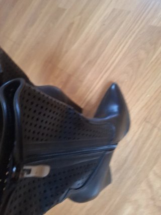Botines negros nuevos