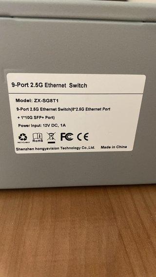 Switch 9 Puertos 2.5G ZX-SG8T1-EU