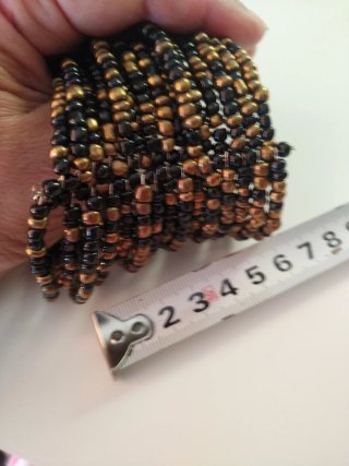 Pulsera Brazalete Cuentas Negro Dorado
