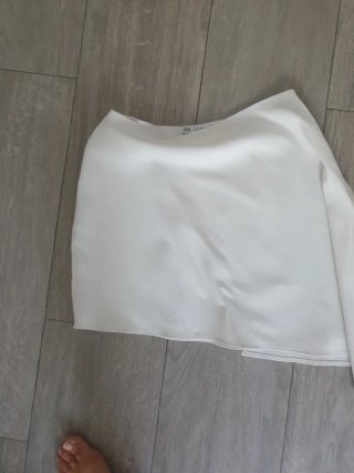 Falda Zara blanca