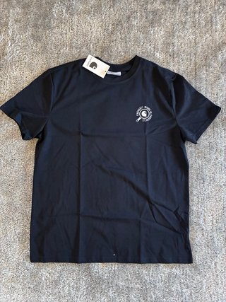 T-Shirt Carhartt WIP Preta Estampada Cão Detetive