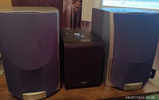 Altavoces Aiwa SX-WNBL53 3 vías con subwoofer.