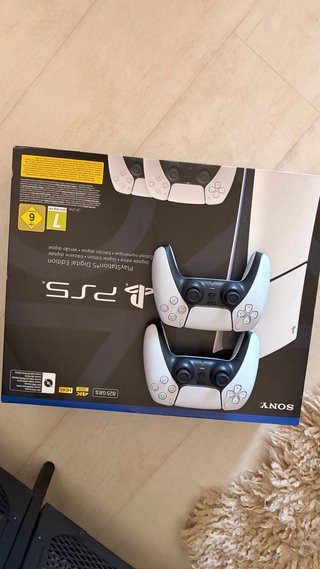 PS5 Edición Digital 825GB + 2 Mandos
