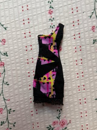 Monster High lote de ropa (no separo)