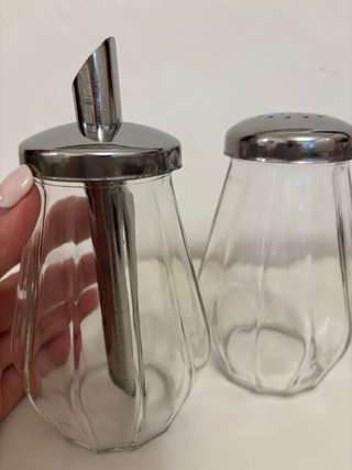 Set 2 versatori vintage vetro e metallo