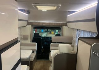 Se alquila autocaravana para viajar y dormir 7.