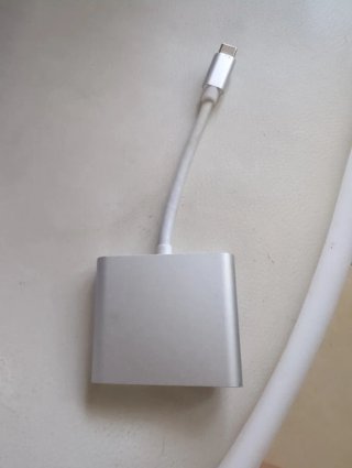 Adaptador USB-C a HDMI/USB 3.0