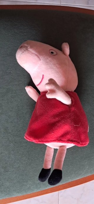 Pack 4 peluches: Troll, Peppa Pig, Cerdo