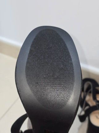 Zapatos de tacón negros con plataforma