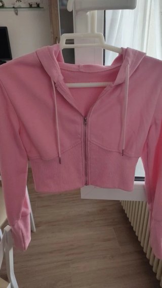 Sudadera cropped rosa