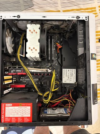 PC Gaming Blanco i5 9600K 16GB RAM 1.7TB