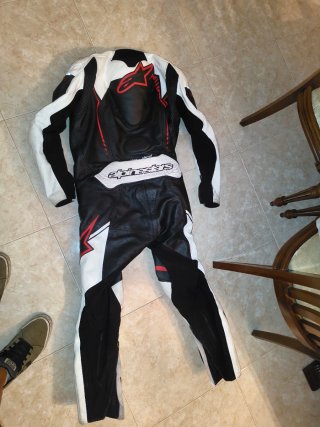 Mono Alpinestars GP Plus talla52