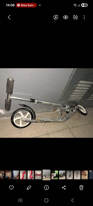 Patinete plegable plateado