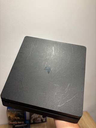 PS4 + 2 Mandos Inalambricos