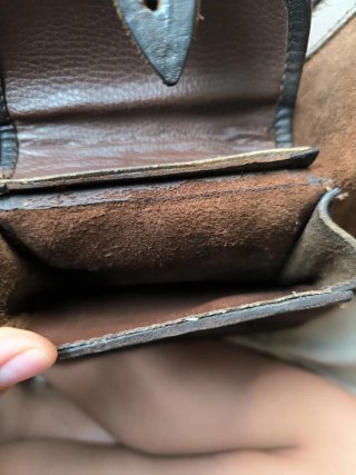Bolso artesanal de cuero marrón