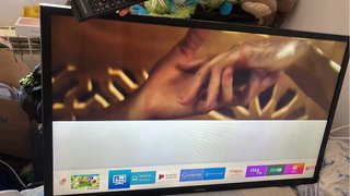 Samsung Smart TV 32” Full HD WiFi + mando + cable