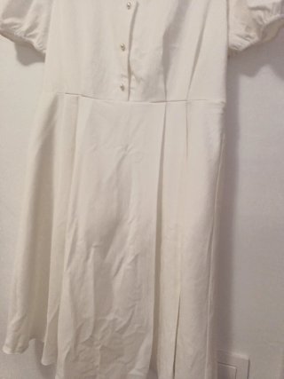 Vestido blanco manga abullonada