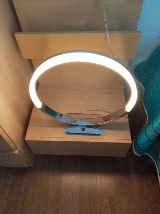 2 Lámparas de mesa muy esteticas modernas platead
