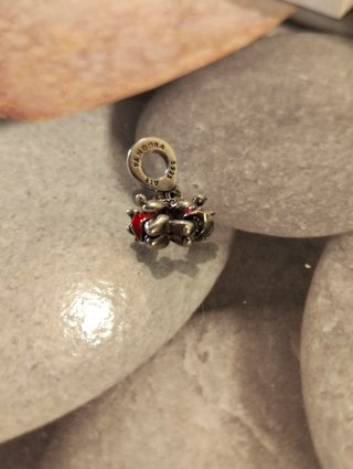 Charm Pandora Mickey y Minnie Beso