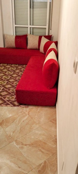 Sofá marroquí rojo y beige