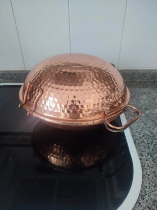 Cataplana de cobre martillado