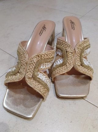 2 Pares Sandalias Talla 39