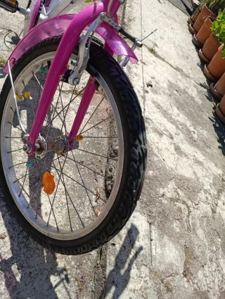 Bicicleta Btwin Misti Girls. Blanco y rosa. 20"