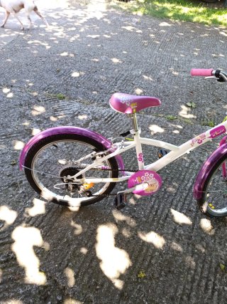 Bicicleta Btwin Misti Girls. Blanco y rosa. 20"