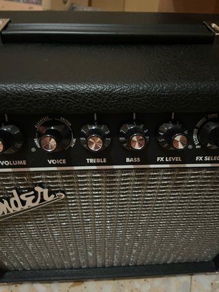 Amplificador Guitarra Fender Champion 20