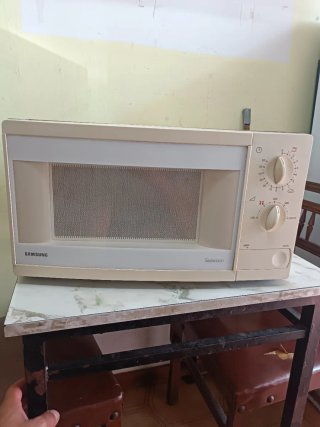 Microondas blanco