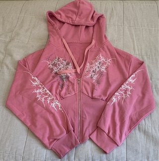 Sudadera rosa chica cropped con estampado talla L