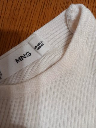 Camiseta de canalé color crudo