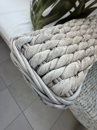 /. 2 unidades Sofá de mimbre blanco con cojines