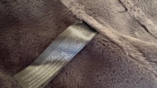 Chaqueta efecto piel forrada mujer