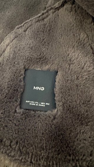Chaqueta efecto piel forrada mujer