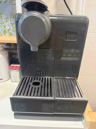 Cafetera Nespresso Lattissima Touch Negra