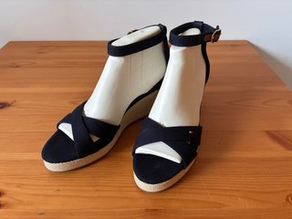 Sandalias cuña Tommy Hilfiger nuevas