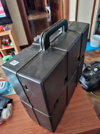 Máquina de escribir Olivetti Studio 46 con funda.