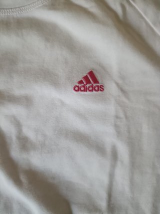 Conjunto Adidas Camiseta y Gorra Blanco/Rosa