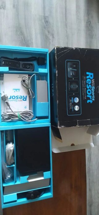 Consola Wii Negra + Wii Fit Plus + Juegos