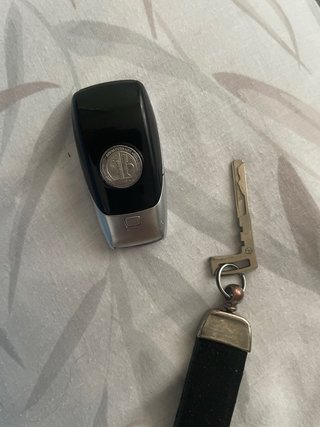 Mando Mercedes AMG